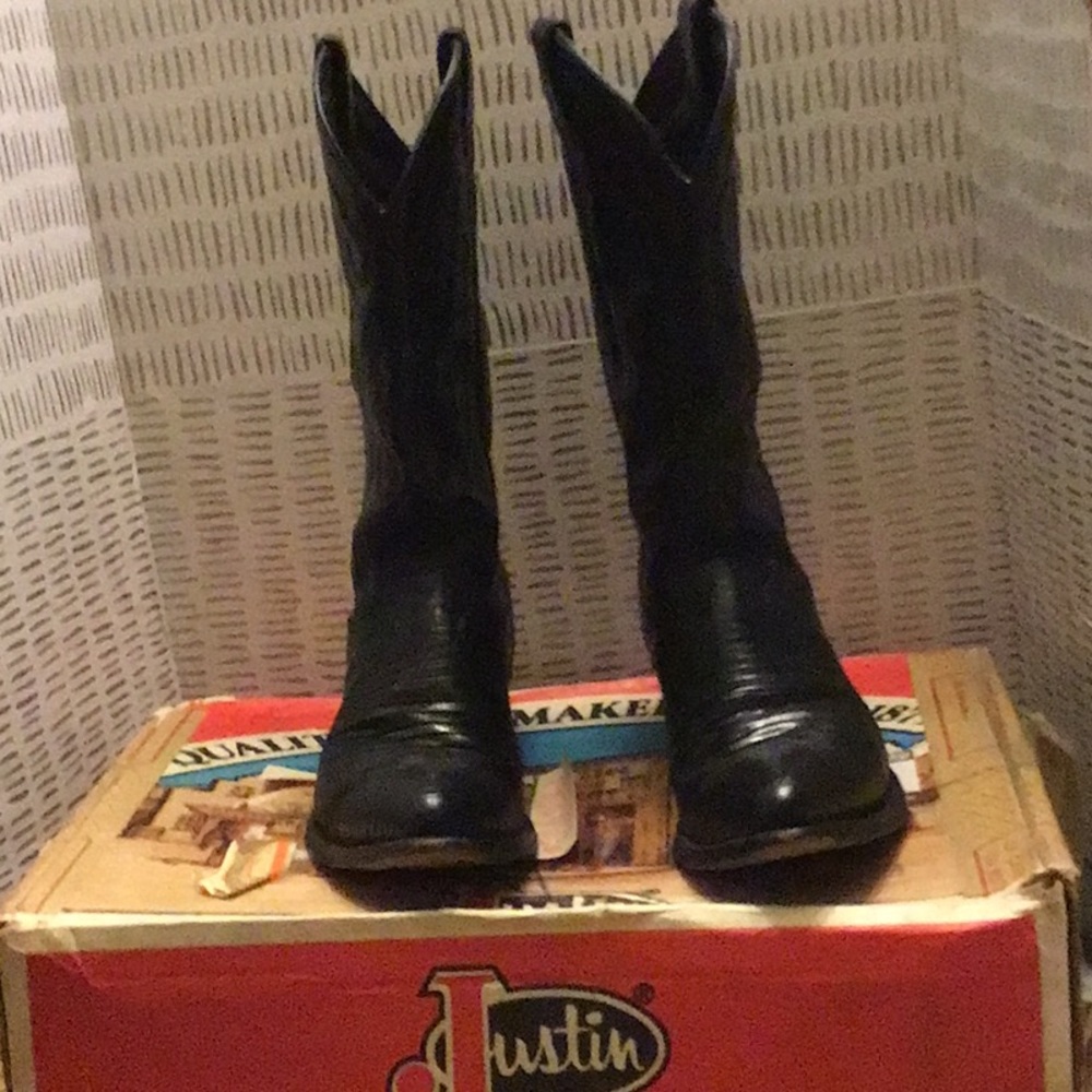 Justin Cowboy Boots